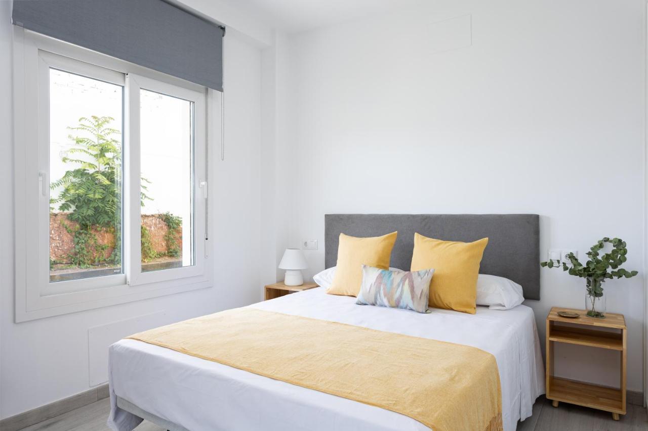 Apartamentos La Pelusa Málaga Exteriör bild