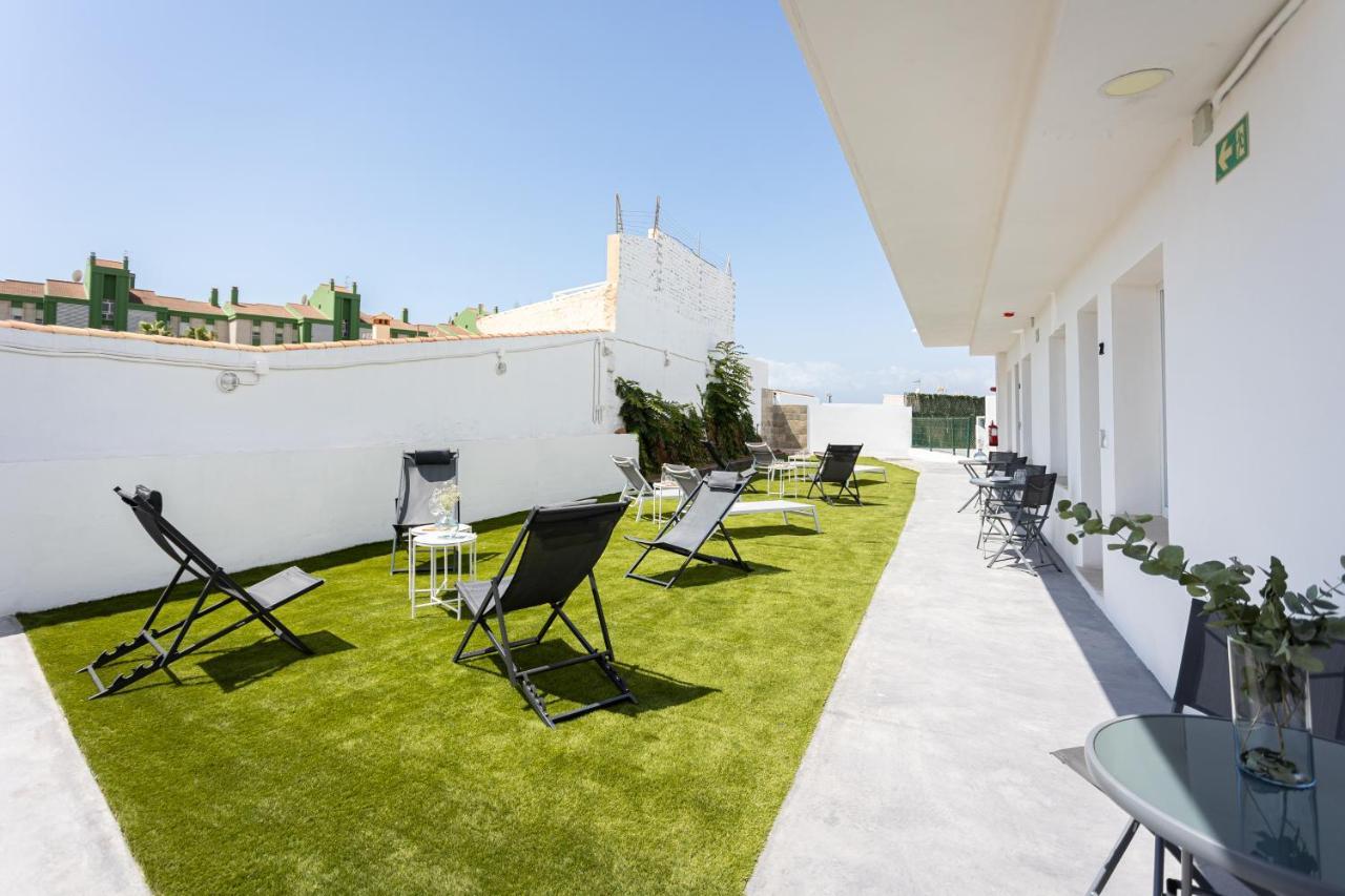 Apartamentos La Pelusa Málaga Exteriör bild